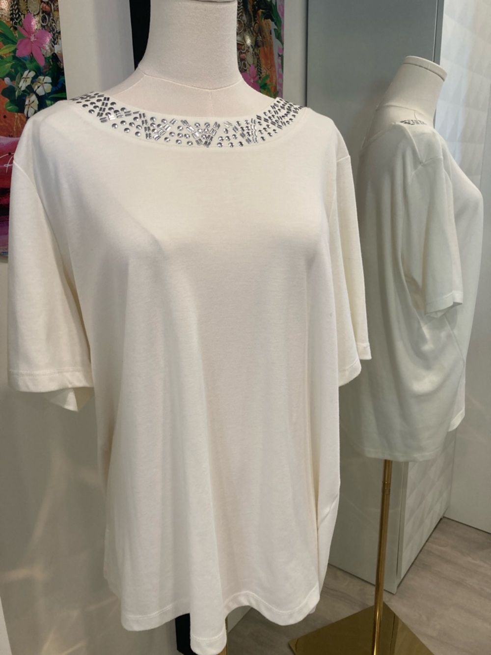 Alia White Short-Sleeve Top with Crystal-Trimmed Neckline Cotton-Blend